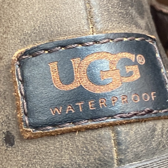 Ugg boots SZ 7 - Picture 6 of 7